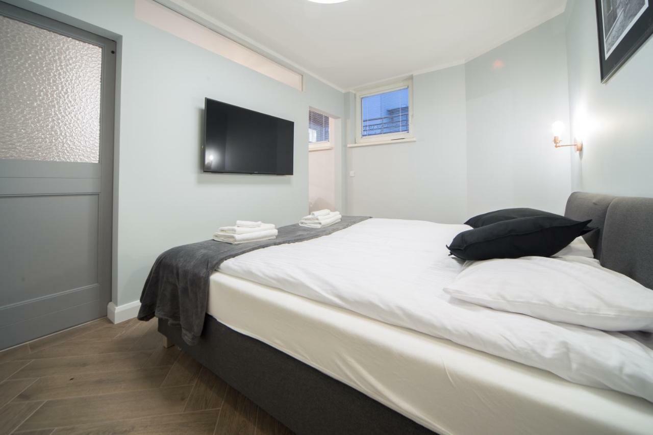 M6 Main Square Stylish One Bedroom Krakow Bagian luar foto
