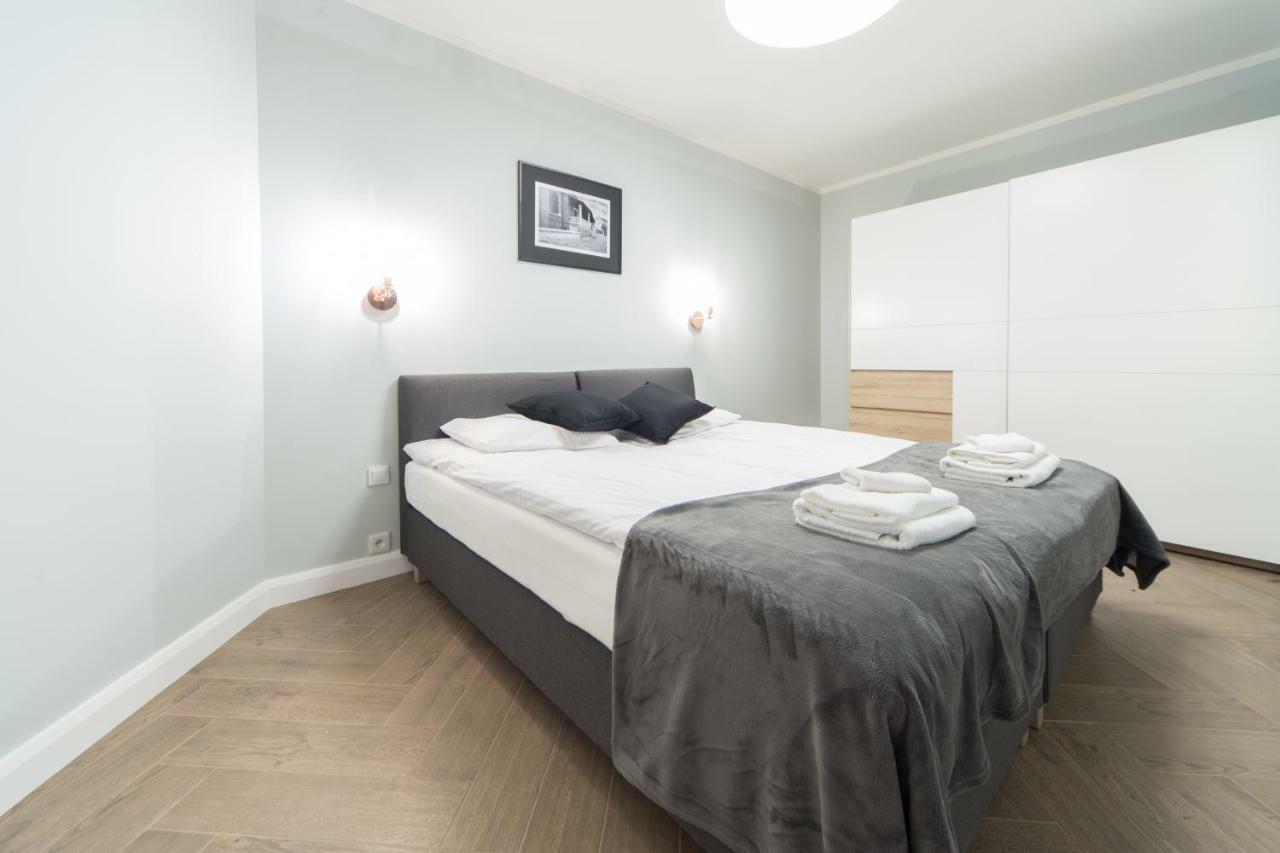 M6 Main Square Stylish One Bedroom Krakow Bagian luar foto